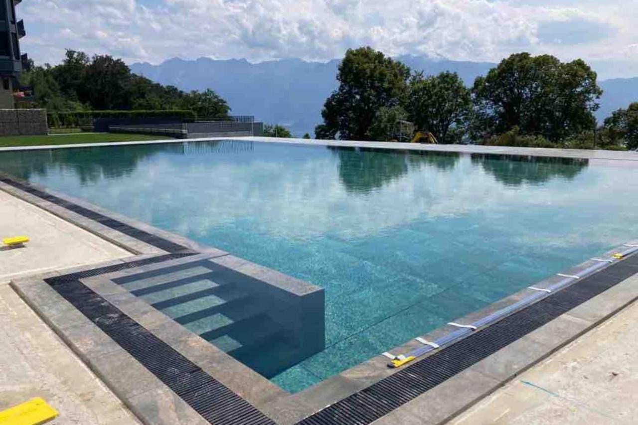 Les Terrasses De Lavaux 1 - Appartement De Luxe Avec Vue Panoramique Et Piscine Puidoux Esterno foto